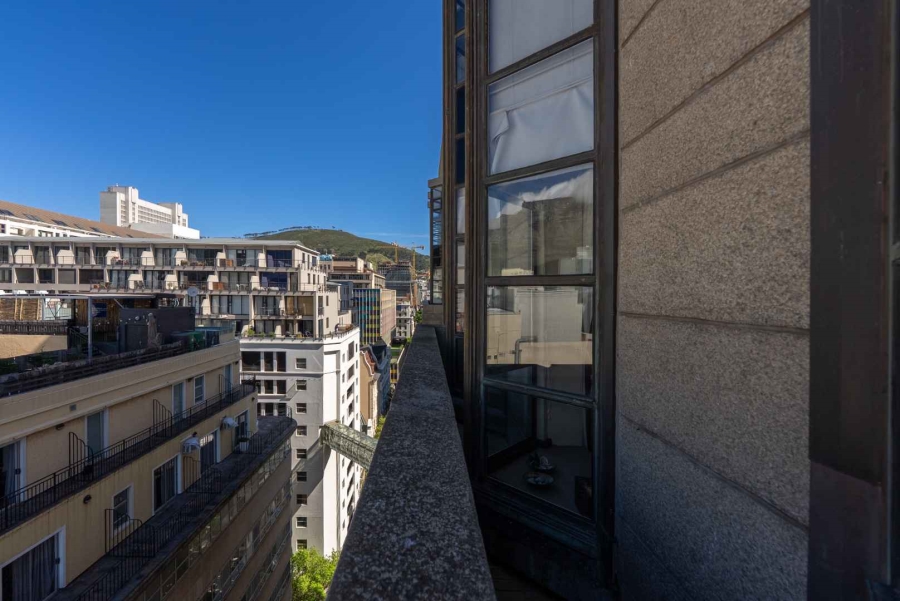 2 Bedroom Property for Sale in Cape Town City Centre Western Cape